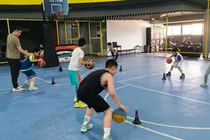  如何利用线上平台提升篮球训练氛围